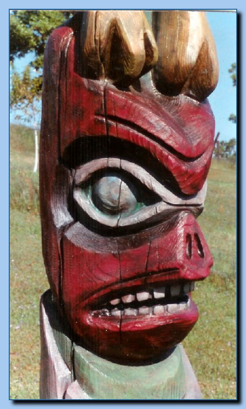 2 104 Totem Traditional Archive 04